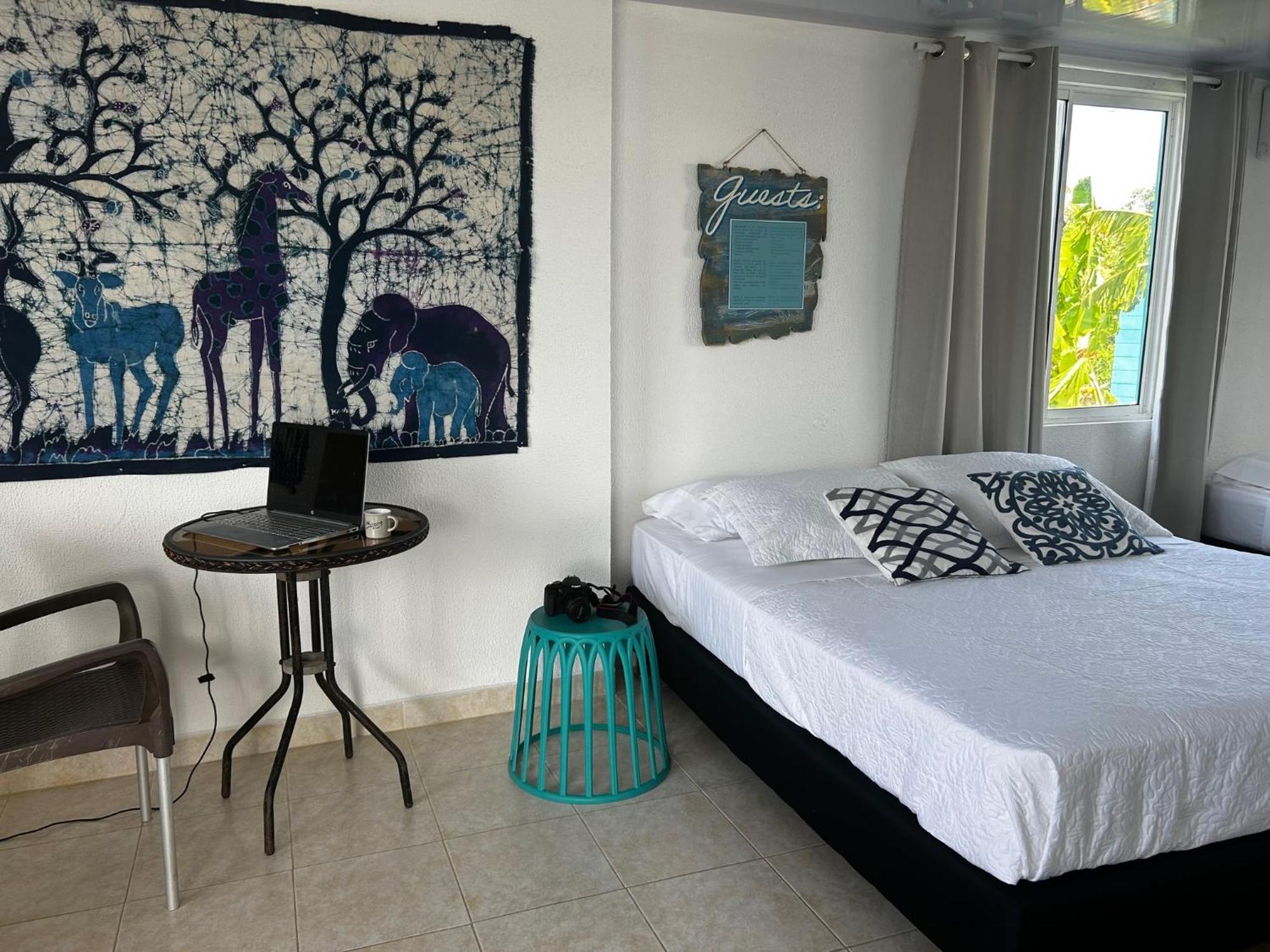 Hotel Miss Francias Home Santa Catalina Island Bagian luar foto